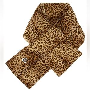 Moncler Sciarpa Leopard/Cheetah Print Puffy Soft Scarf